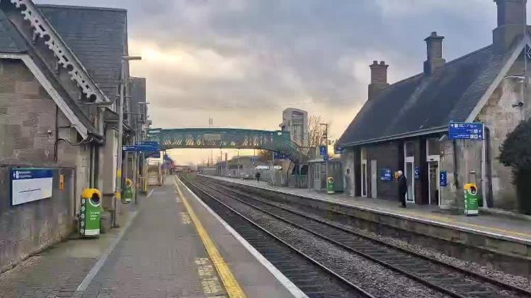 WATCH: Laois commuters left stunned by unexpected surprise at train stations