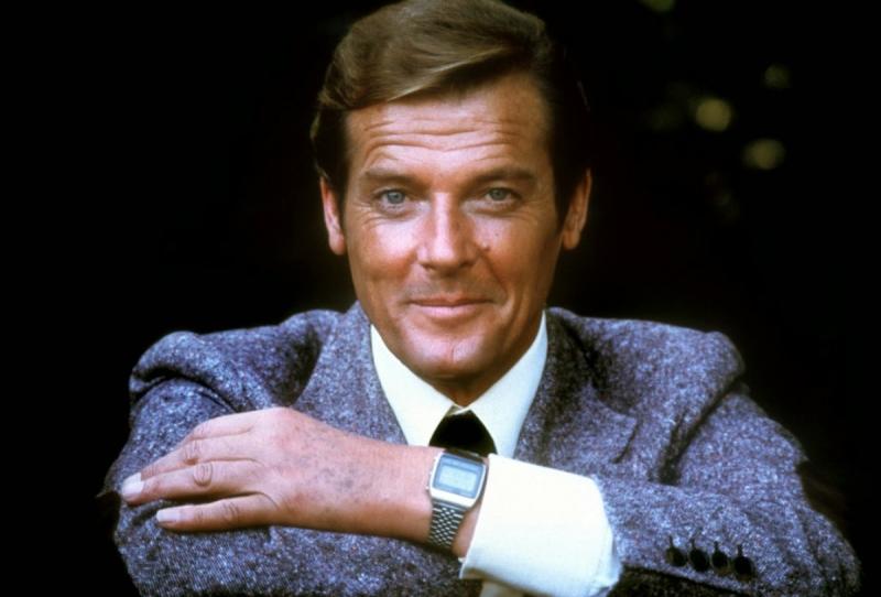 James Bond actor Roger Moore dies at 89