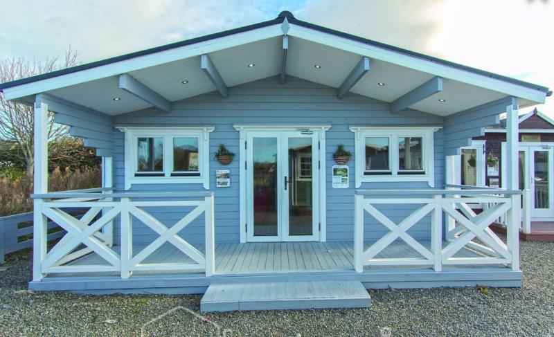 Housing construction: Log cabin company expanding to Portlaoise as 'epicentre' of Ireland 