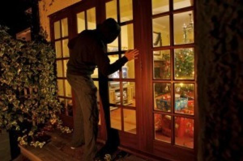 Christmas crime burglary theft