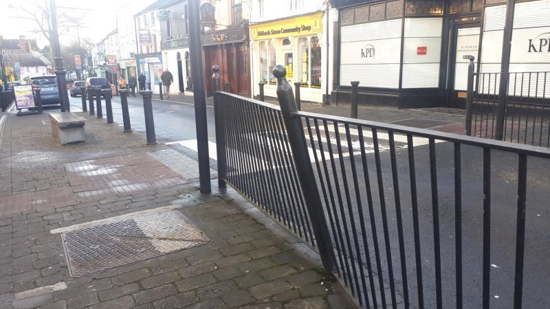 Portlaoise main street has 'intoxicated' railings and bollards