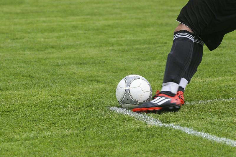 SOCCER - Portlaoise AFC U-14s show big improvement against Clara Town