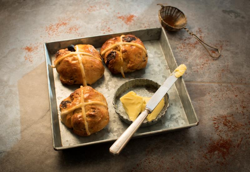 easter hot cross buns