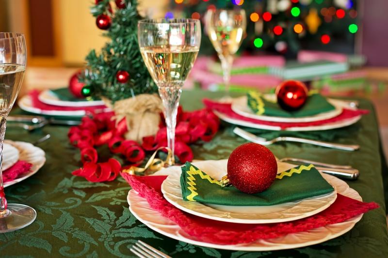 Lose the pots and pans this Christmas with festive luncheon at the award-winning Clonmel Park Hotel 