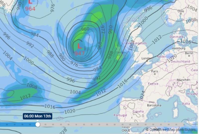 Storm brendan status red met éireann weather