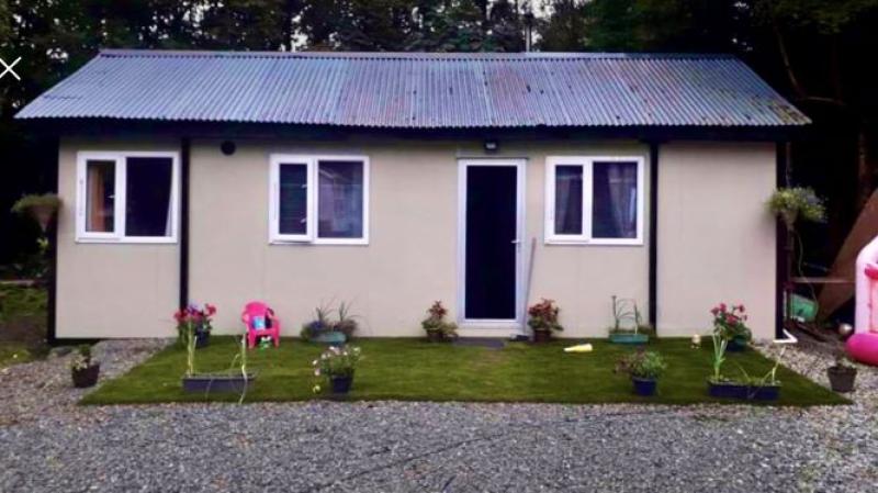 PHOTOS:  Cosy Prefab converted into one-bed house for sale for &euro;6k 