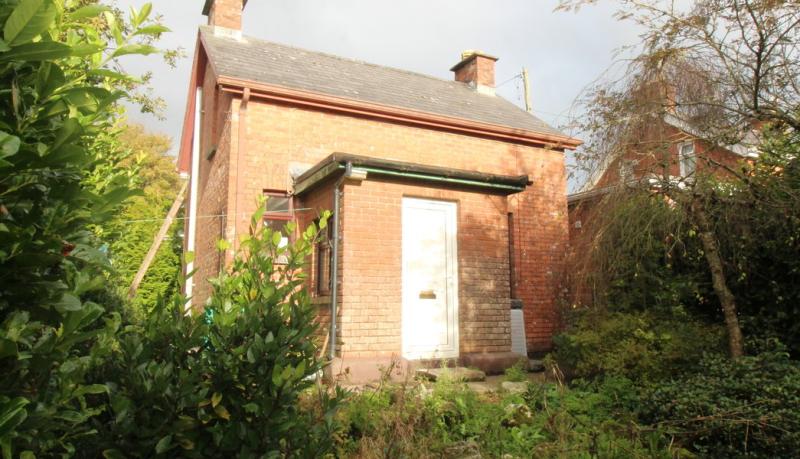 PROPERTY WATCH: Take a look at this budget-friendly two-storey cosy cottage for only &euro;75k