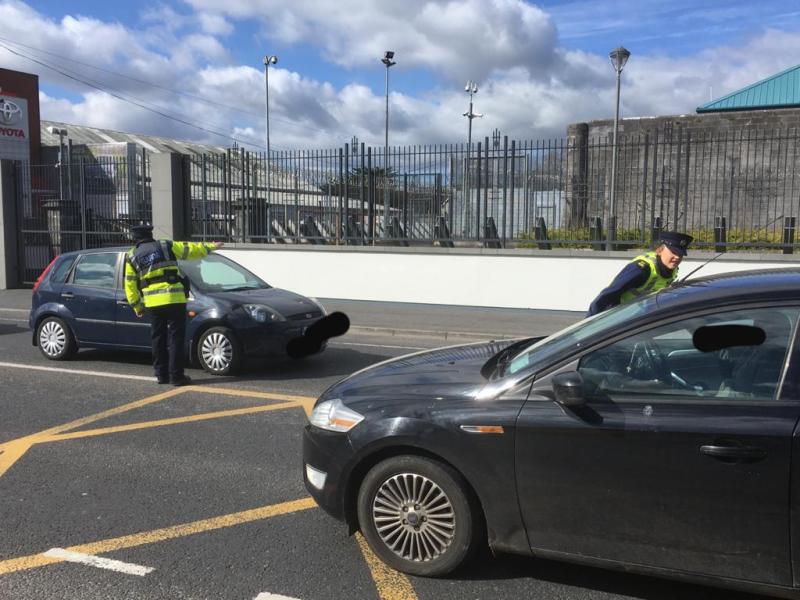 Garda checkpoints start tonight and pubs will be monitored too