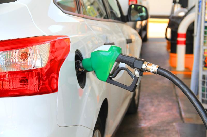 Which side of the car is the fuel cap on? The answer has been right in front of us the whole time...