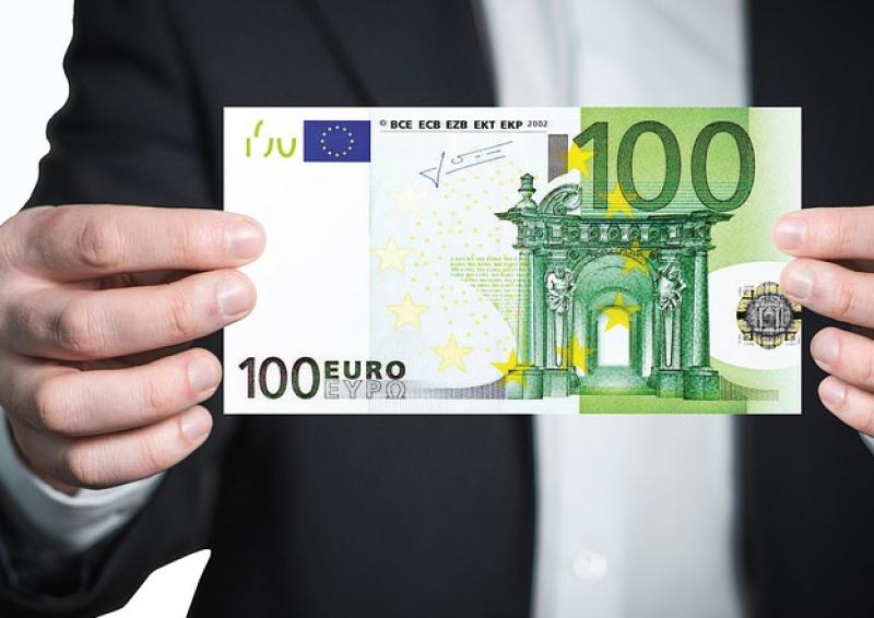 Gardaí issue alert about rising cases of "Bank Jugging"
