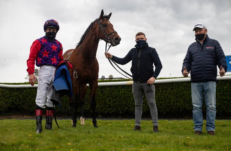 Laois trainer guides horse to maiden win in Tipperary