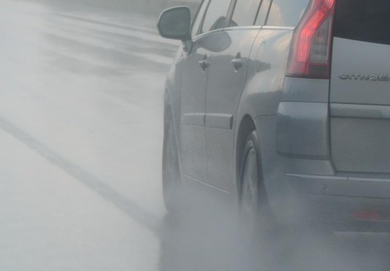 Laois road near Kildare board like an 'ice pack' for drivers