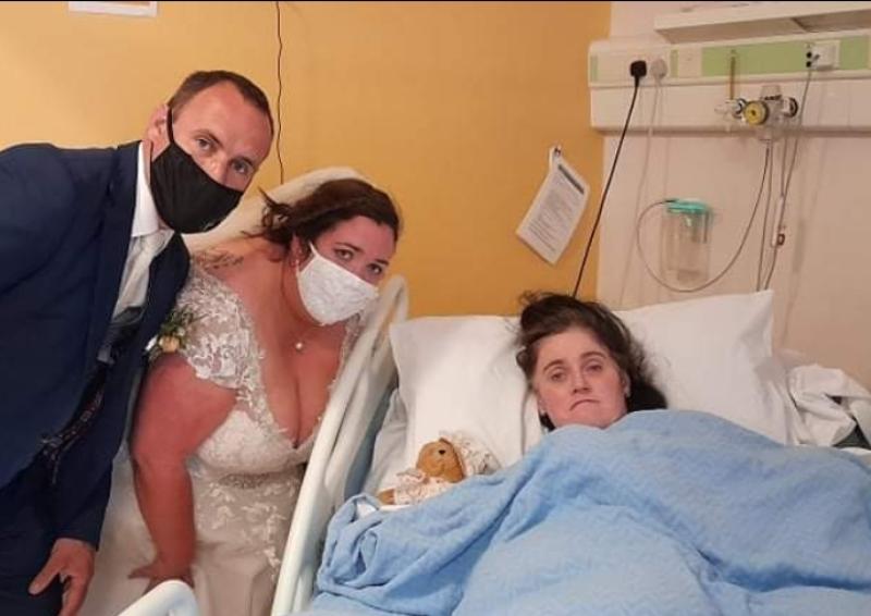 Heartwarming: a newly married Offaly couple visit relative in Tullamore Hospital