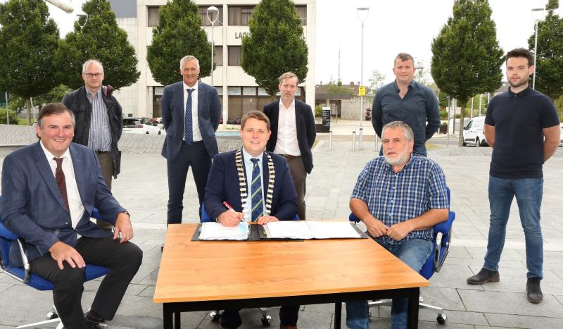 Deal sealed for Laois council house retrofitting that includes removal of solid fuel heating 