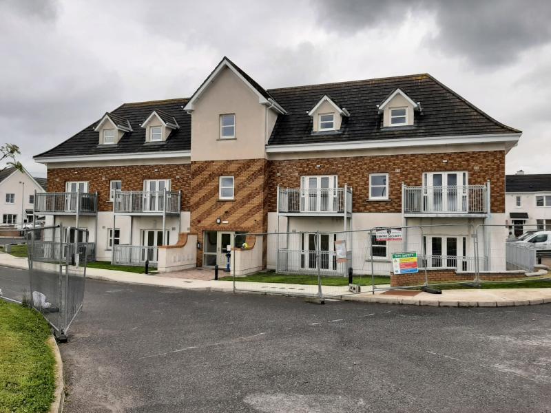 Keys handover to council tenants of new Portlaoise apartments 