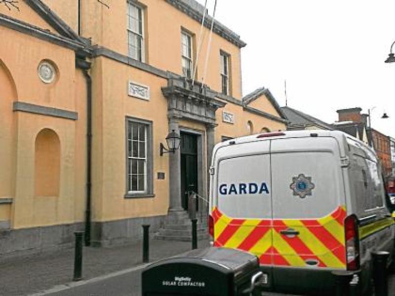 Picture Picture frame damaged during fight in Laois pub 