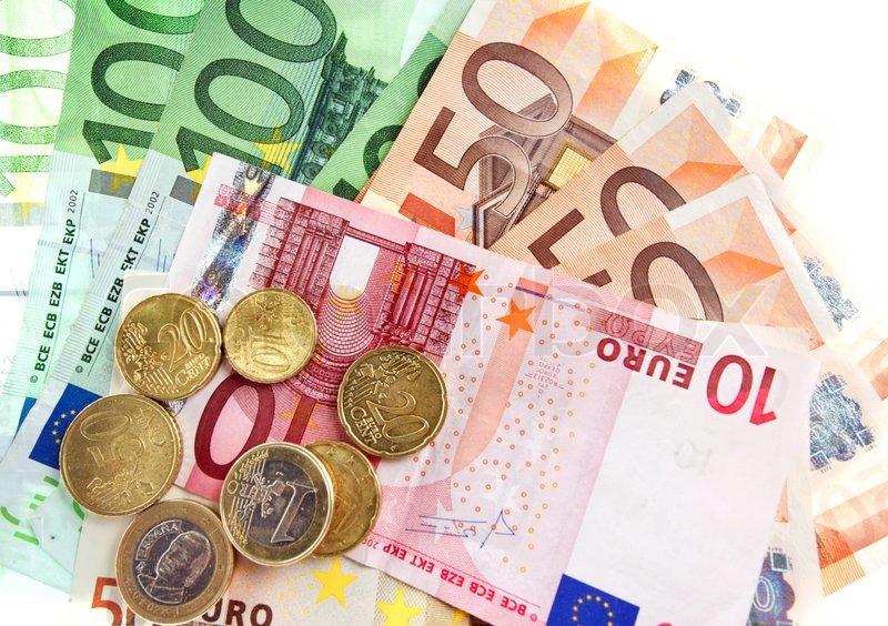 Ukrainians fleeing war to receive social welfare payments in Ireland