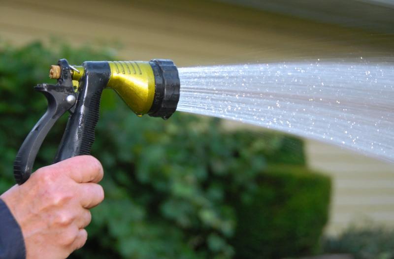 Laois neighbour awake all night ready to fight derelict site fire with hose