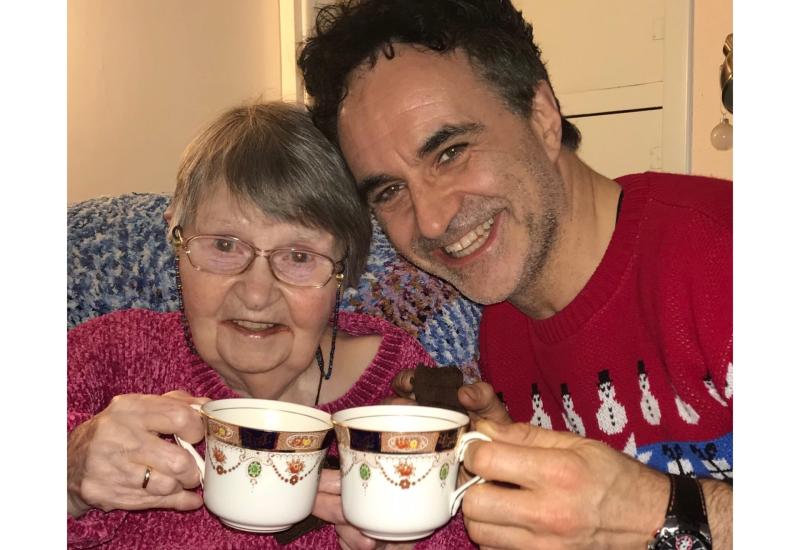 Laois man Supervet Noel Fitzpatrick pays beautiful tribute to his late mother