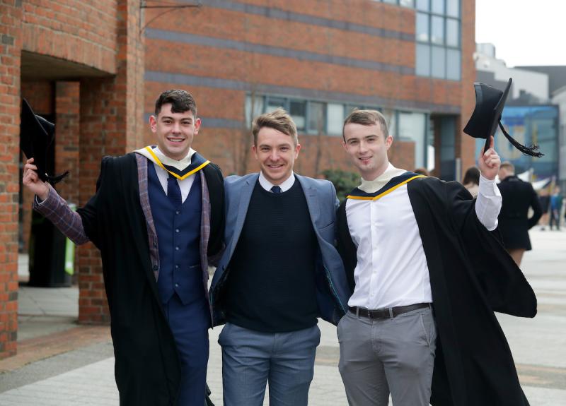 GAA legend congratulates next generation on graduation day in Dublin