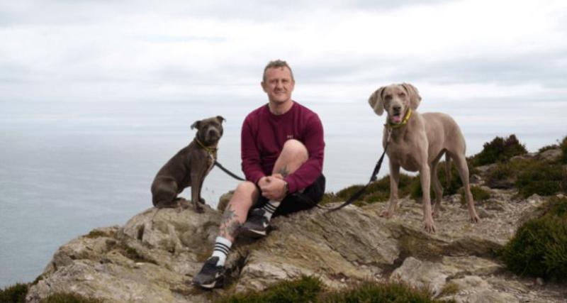Employers should consider compassionate leave for bereaved pet owners, says Dogs Trust