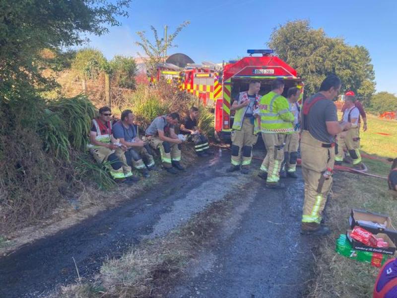 Fire crews from across Laois deal with barn blaze