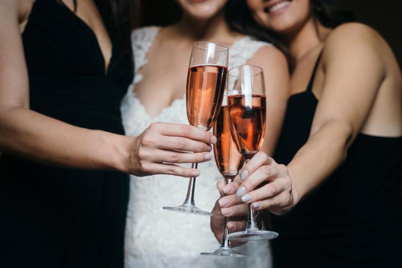 Glamorous Harvest Ball to fund Portlaoise college grants