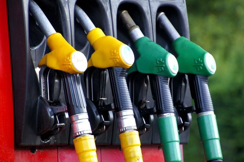 Petrol and diesel prices drop amid hopes for cheaper home heating oil costs