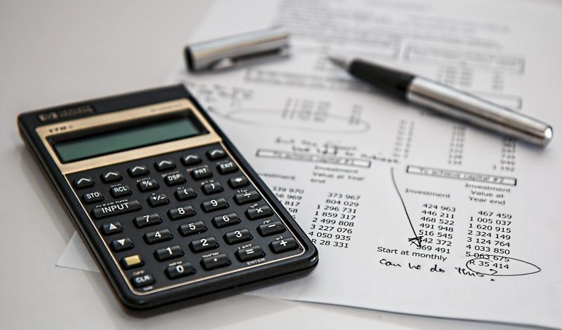 Cost-of-living crisis sees people struggle to save amid rising inflation