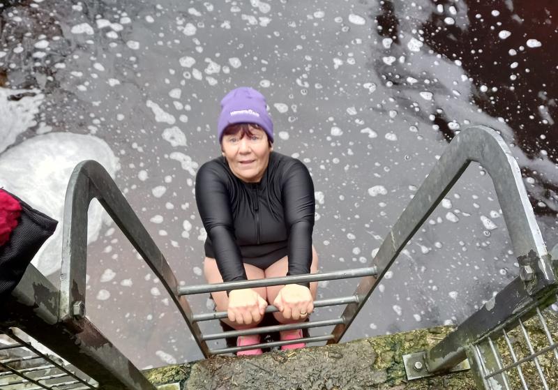 Brave Laois woman swims in 'baltic' Slieve Bloom mountains for Women's Aid