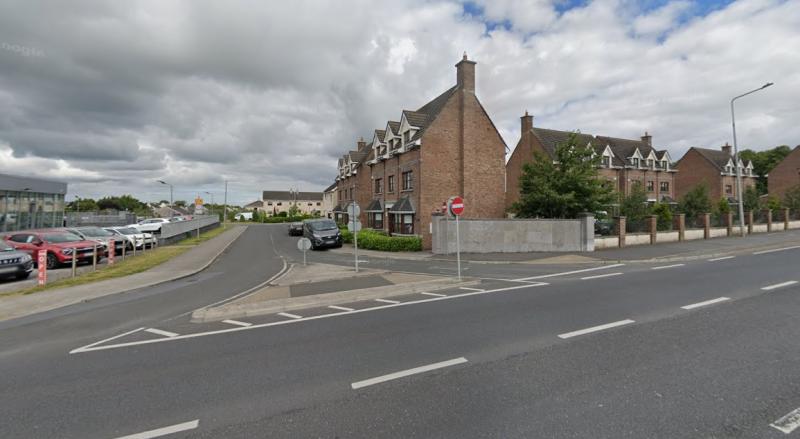 'Very strange arrangement' road into Laois housing estate