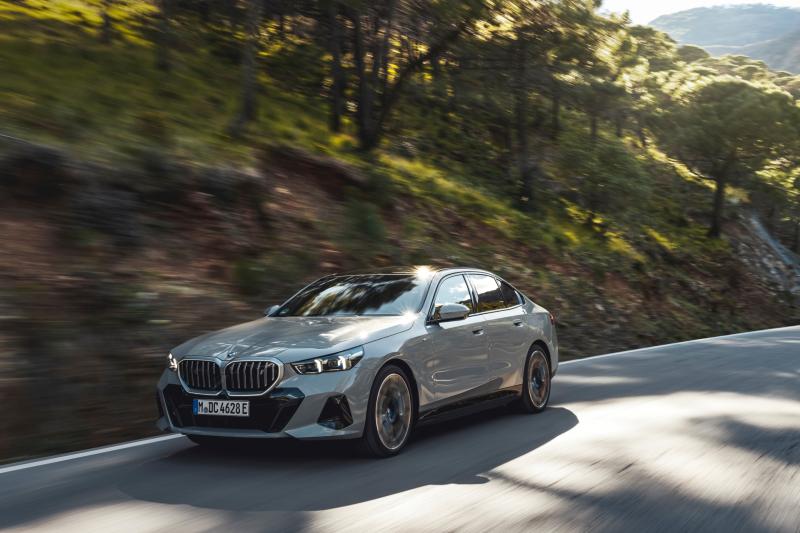 LAOIS MOTORING: BMW showcase their i5 and EV range