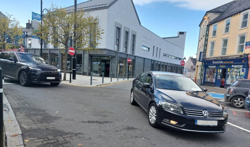 Confusion and 'near misses' on Portlaoise Main Street