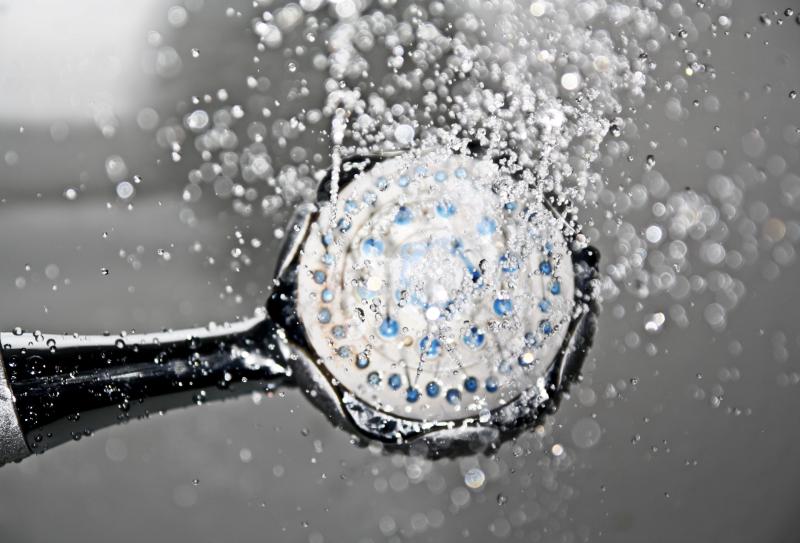'It's not a mansion, it's a wetroom'  Laois heart attack survivor waits for shower