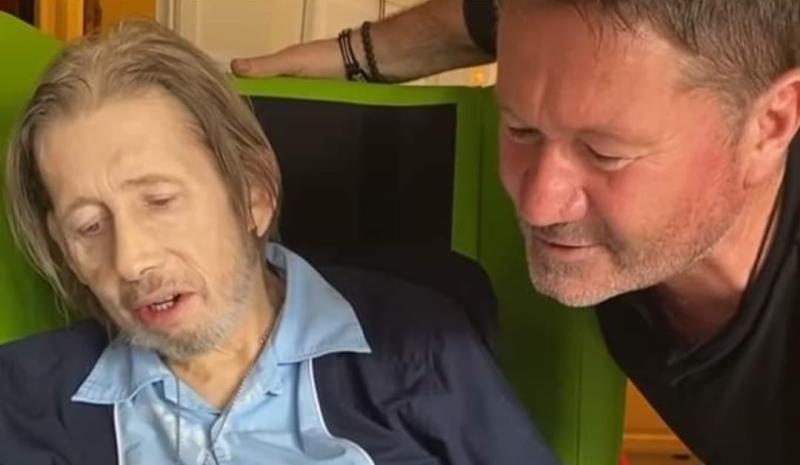 Laois driver for Shane MacGowan and Pogues tribute band mourn his death