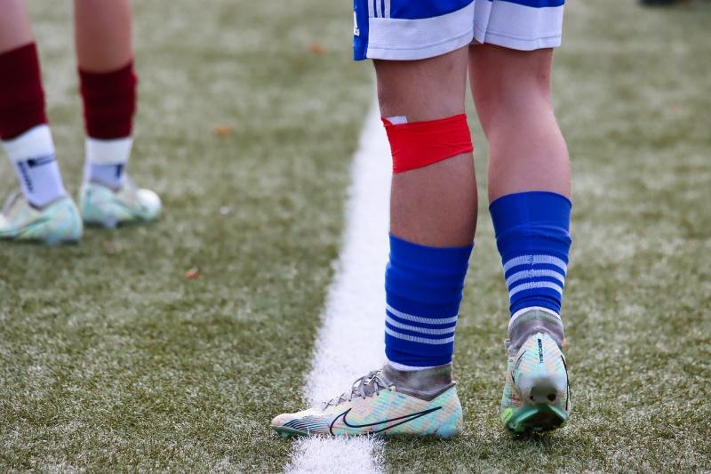 'Unplayable' astroturf pitch in Portlaoise 'starting to tear off the ground'
