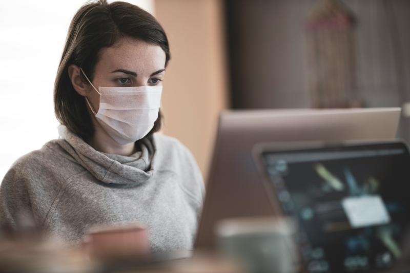 POLL: Should we start wearing masks again?