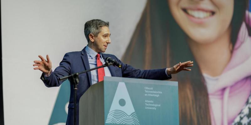 Taoiseach Simon Harris has 'a bone to pick' with Taylor Swift 
