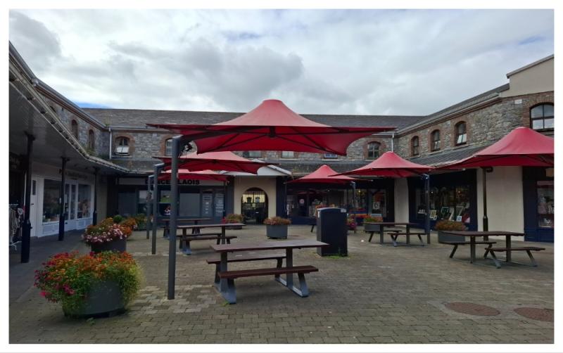 'I don't feel safe': Local businesses raise concerns over lack of lighting at Hynds Square