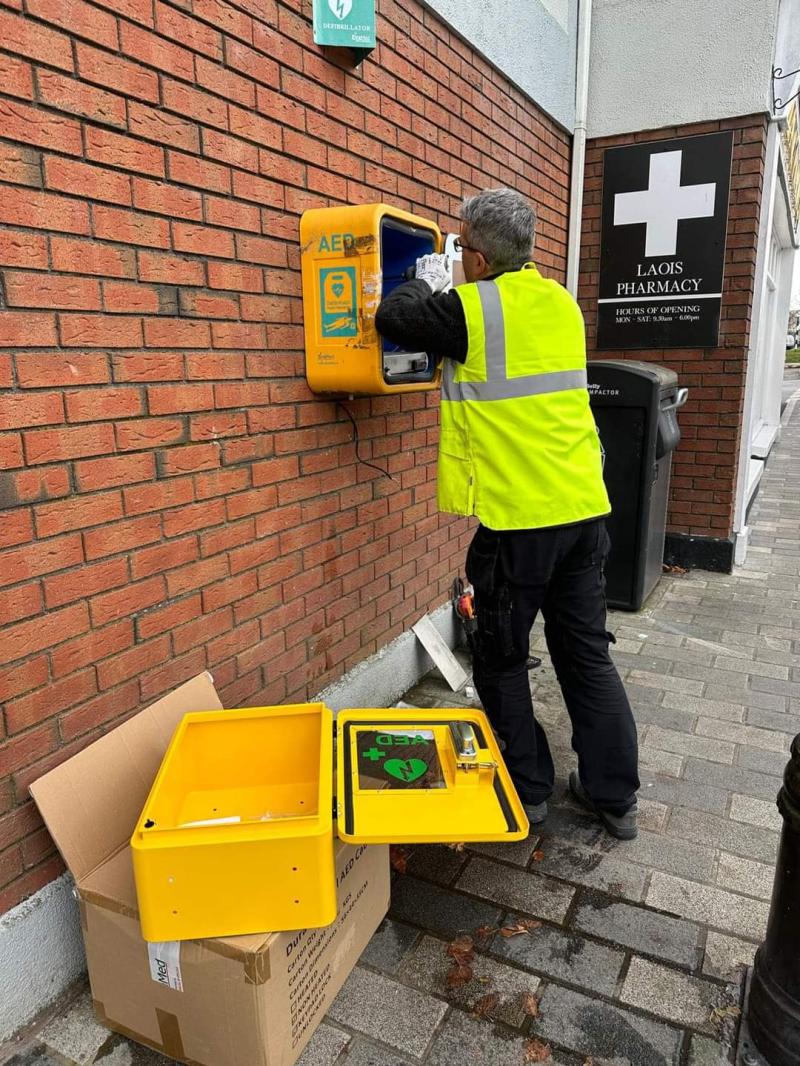 Portlaoise Community First Responders take responsibility for four defibs in town 