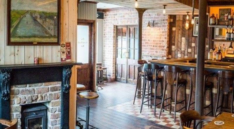 Popular Laois pub seeks planning permission for extension to cook food