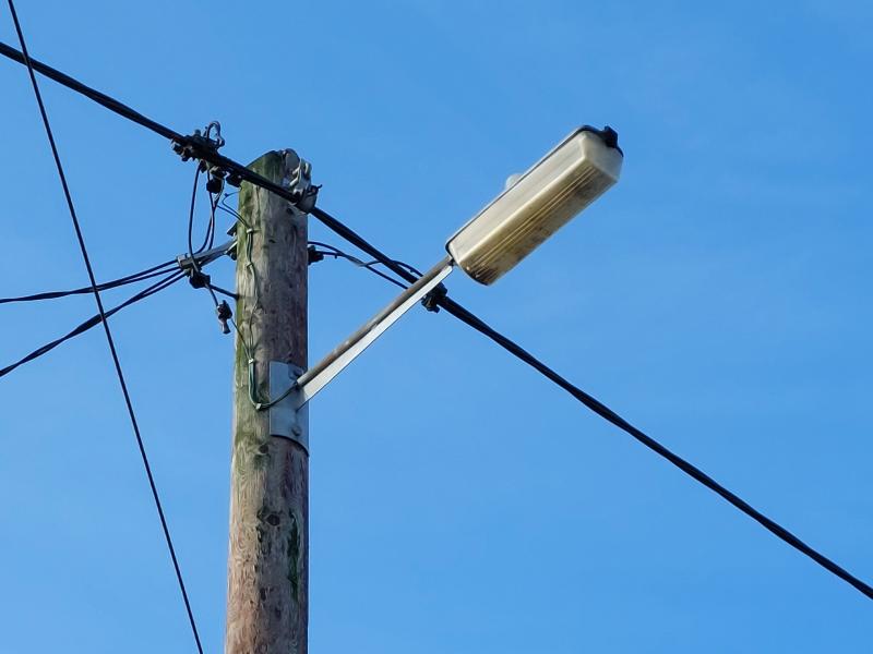 'Night patrol' of broken streetlights as time nearly up for Laois contractor