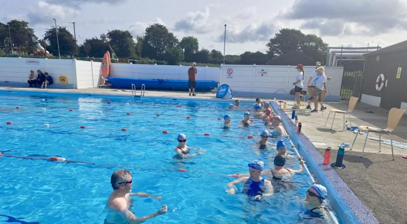 Summer officially starts in Laois as Ballinakill pool reopens