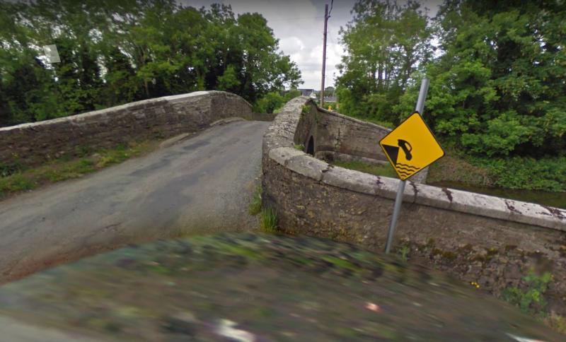 Contractor called to return and fix 'unsafe stonework' on Laois bridge 