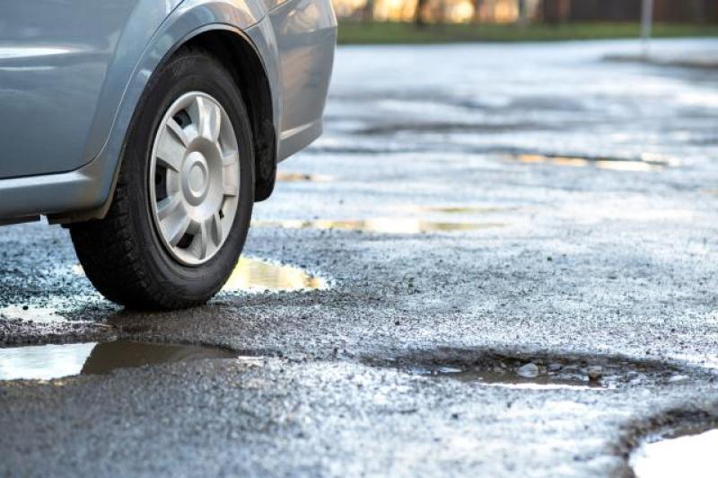 Mountmellick roundabouts 'in bits' says Laois Councillor