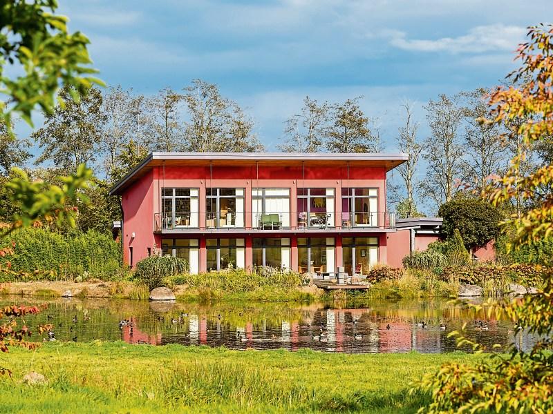 Kildare Property Watch: Glorious Kilcock lakeside residence on market for &euro;1.3m