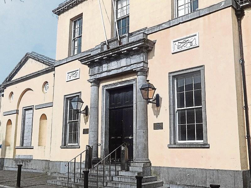 Mountmellick man told to have no contact with couple