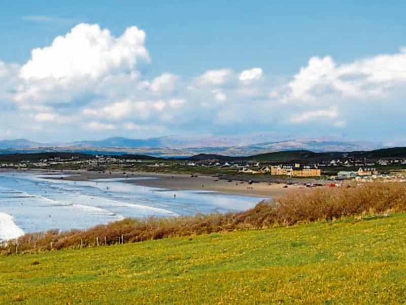 Where were the highest temperatures recorded during Irish heatwave?
