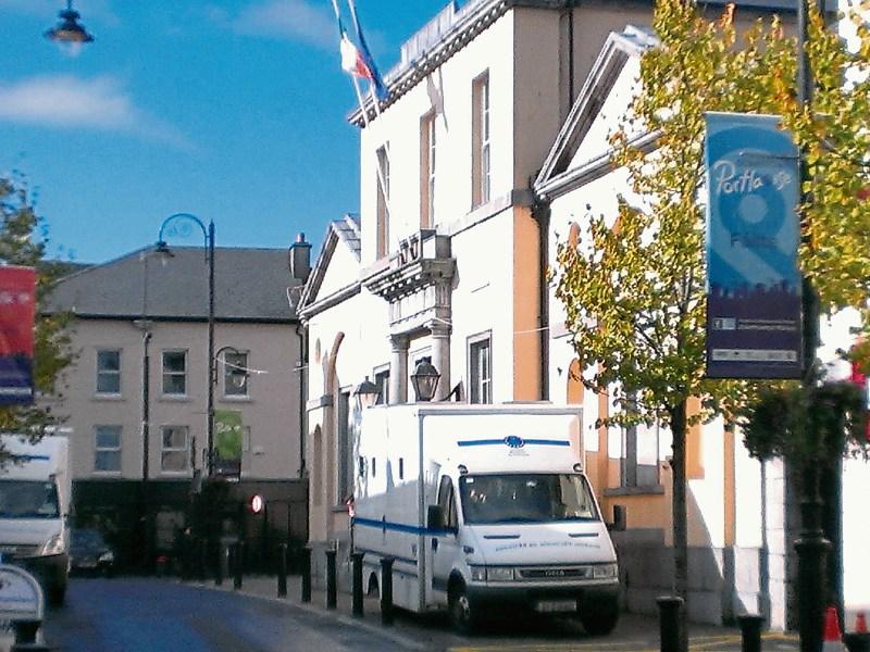 Three Laois men plead guilty to stealing vehicle and having stolen property