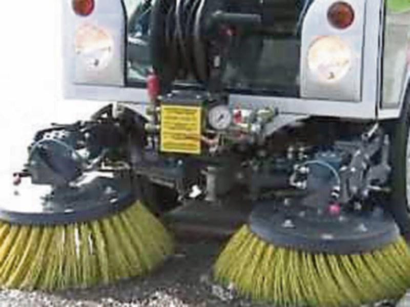 €40,000 extra to clean up Laois streets but 'green machines' requested